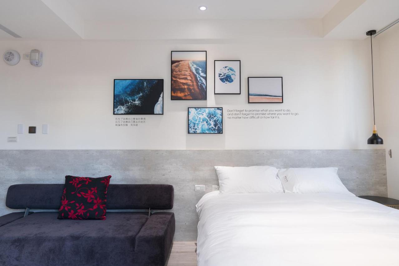 The Way Inn Taichung Exterior photo
