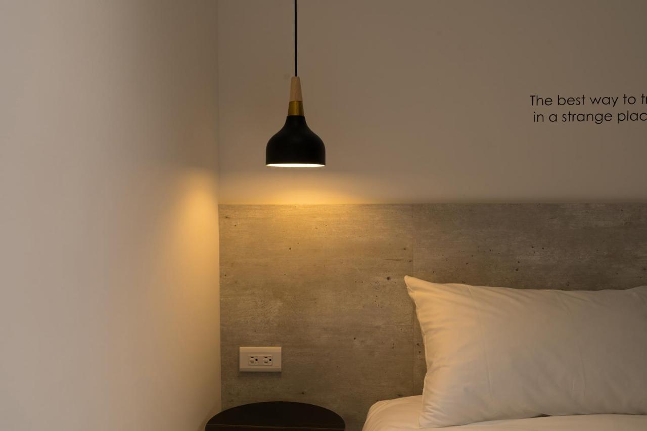The Way Inn Taichung Exterior photo